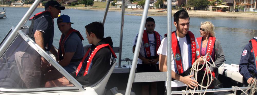 Learn power boat training from qualified maritime trainers.